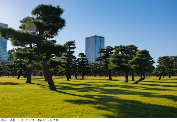 山野行楽図屏風　与謝蕪村筆